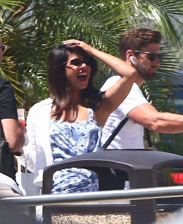 Priyanka Chopra & Nick Jonas enjoy a sweet short vacation in Mexico