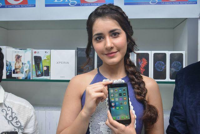 Raashi Khanna inagurates Big C mobile store at Guntur Photos