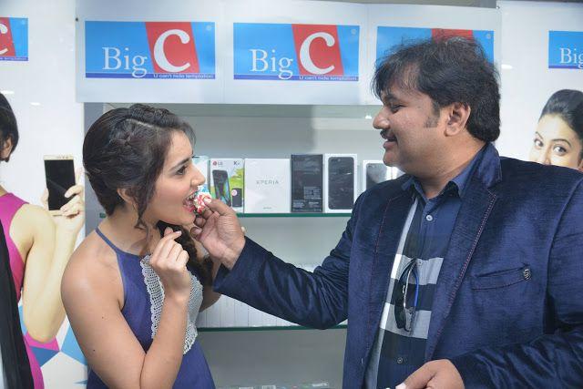 Raashi Khanna inagurates Big C mobile store at Guntur Photos