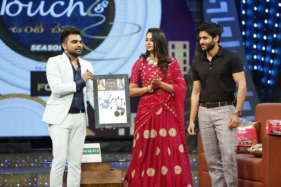 Rakul & Naga Chaitanya Koncham Touch Lo Unte Cheptha Photos