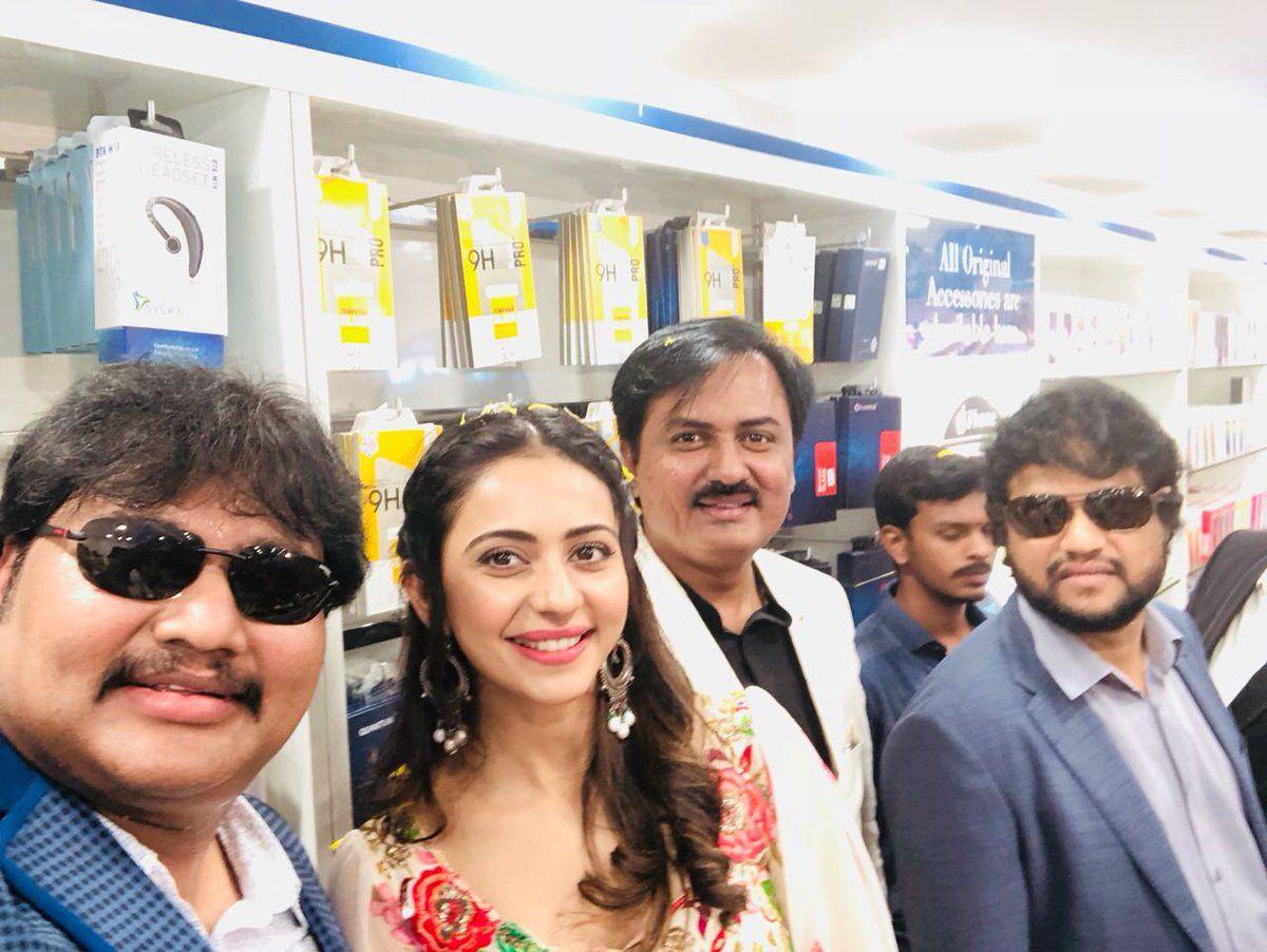 Rakul Preet Singh In Kadapa At 4Th BigC Showroom Launching