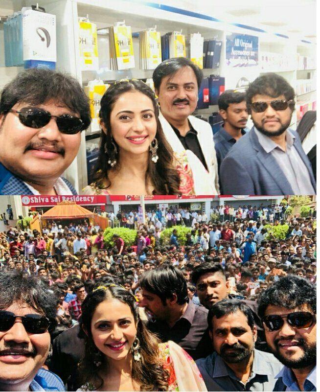 Rakul Preet Singh In Kadapa At 4Th BigC Showroom Launching