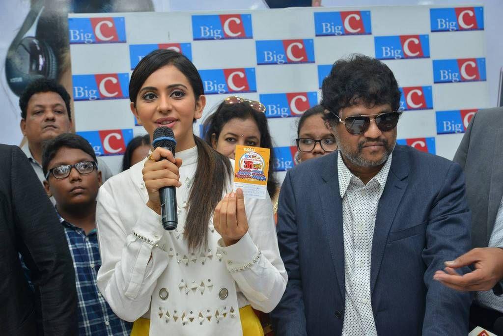 Rakul Preet Singh Stills At Big C Lucky Draw At Nellore