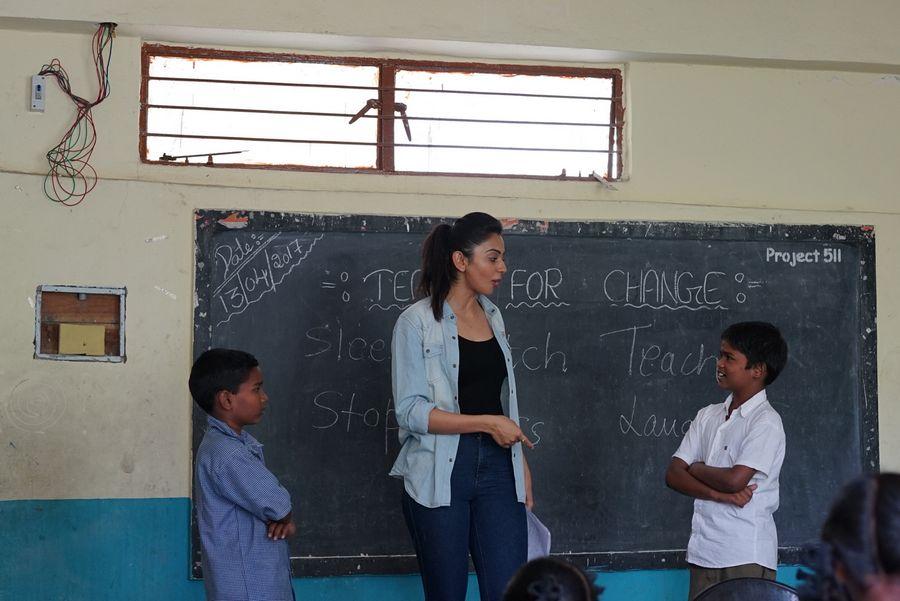 Rakul Preet Singh Volunteers with Teach For Change
