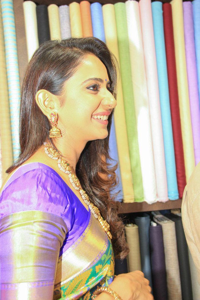 Rakul Preet Singh at Subhamasthu Shopping Mall Launch Photos