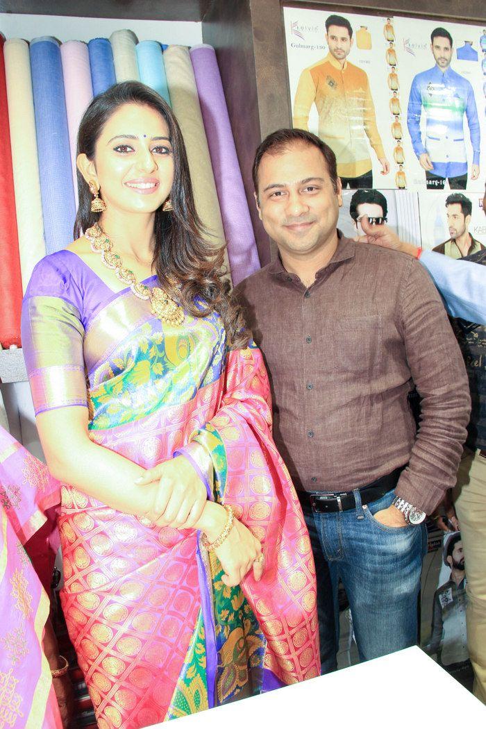 Rakul Preet Singh at Subhamasthu Shopping Mall Launch Photos