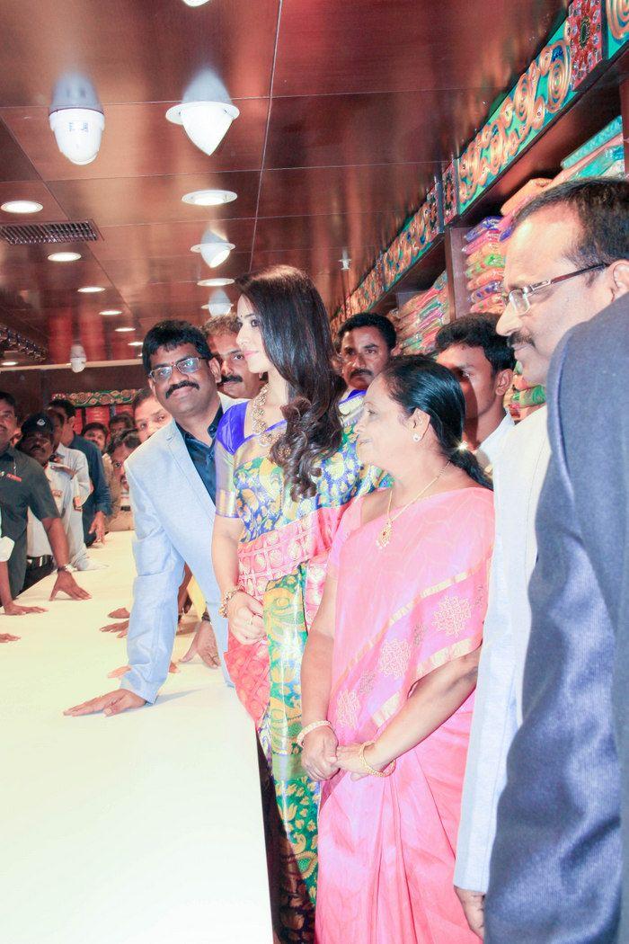 Rakul Preet Singh at Subhamasthu Shopping Mall Launch Photos