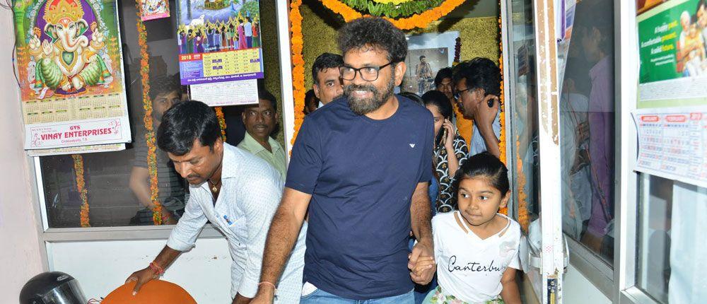 Rangasthalam hungama at Sudarshan theater & RTC X Roads