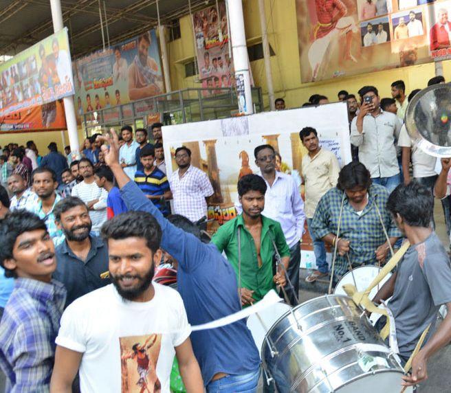 Rangasthalam hungama at Sudarshan theater & RTC X Roads