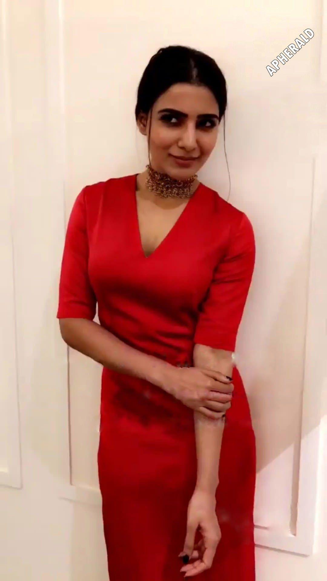 Red hot chicks at Raw Mango Brand 10th anniversary