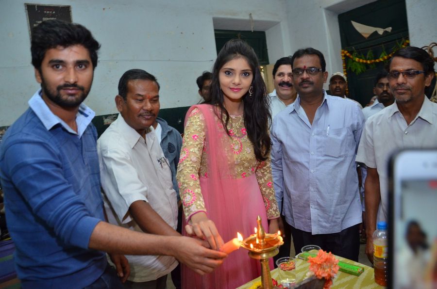 Rendu Rella Aaru Movie Team Launches IKAT Art Mela Photos