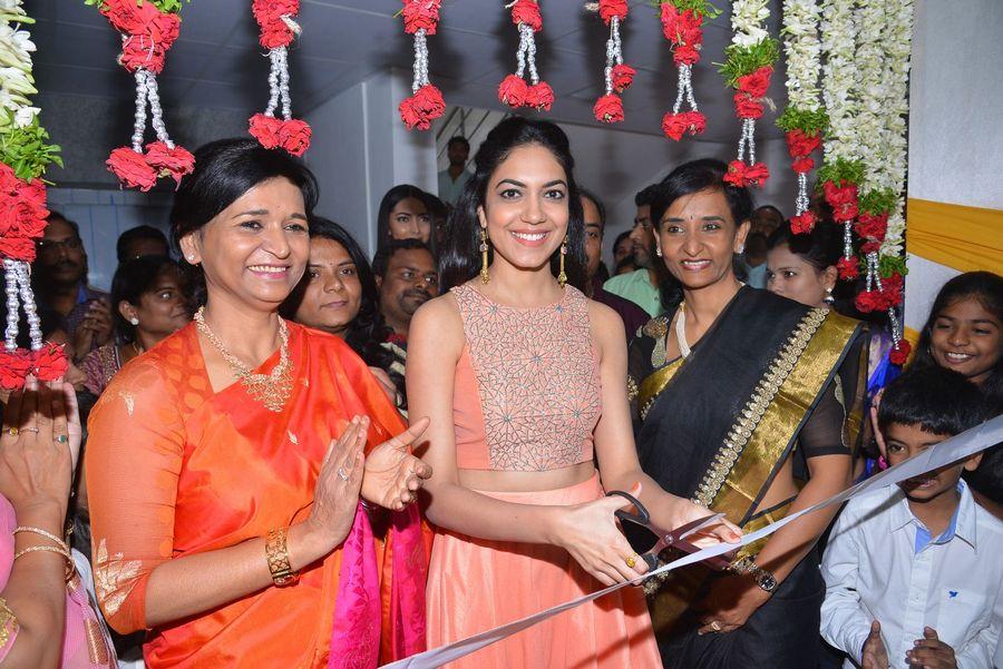 Ritu Varma Launch Anoos New Franchise Salon Photos