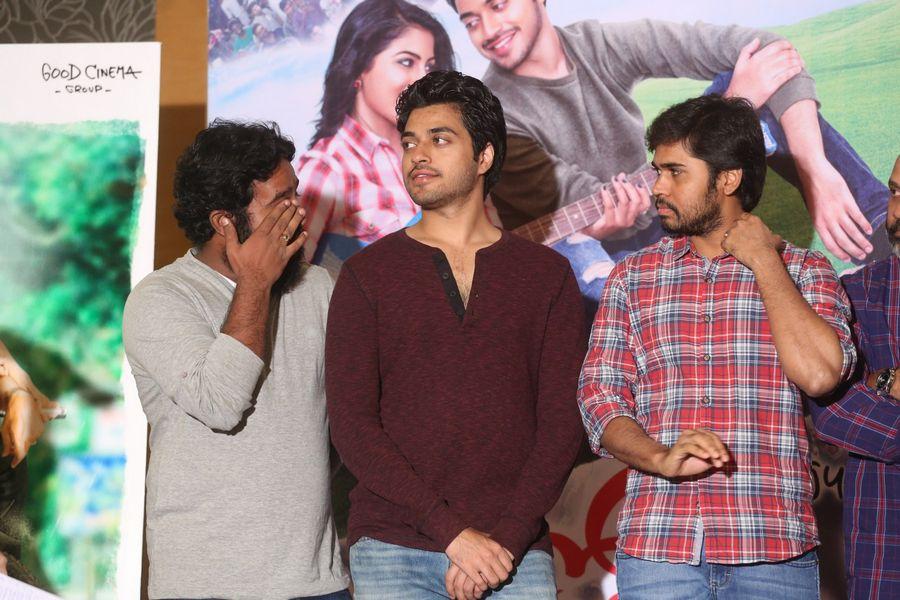 Rojulu Marayi Platinum Photos