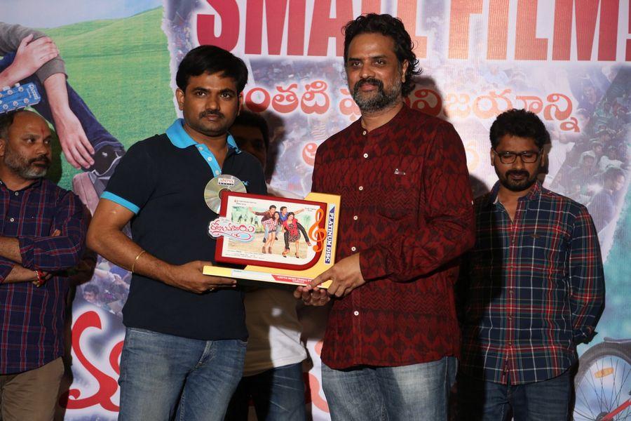 Rojulu Marayi Platinum Photos