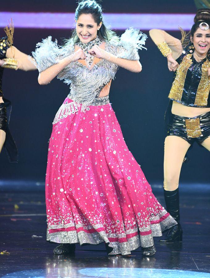 SIIMA Awards 2018 Day 2 Highlights Photos