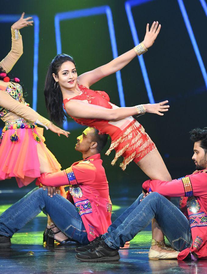 SIIMA Awards 2018 Day 2 Highlights Photos