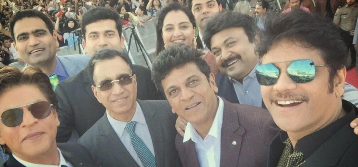 SRK & Nagarjuna launch Kalyan Jewellers in Musqat Photos