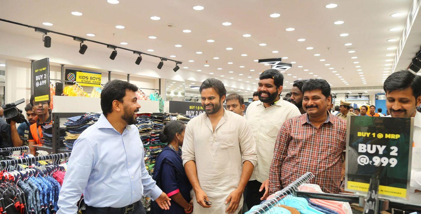 Sai Dharam Tej & Catherine Tresa Launches KLM Fashion Mall Photos