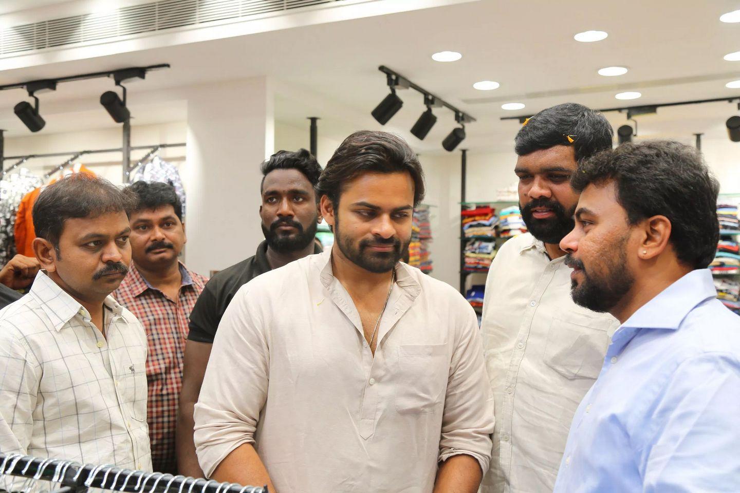 Sai Dharam Tej & Catherine Tresa Launches KLM Fashion Mall Photos