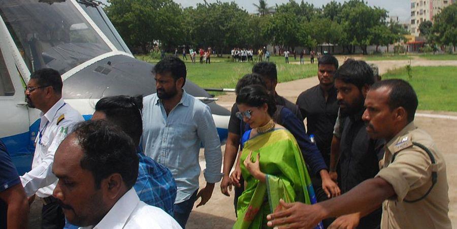 Samantha & Akhil at South India Shopping Mall Launch Photos