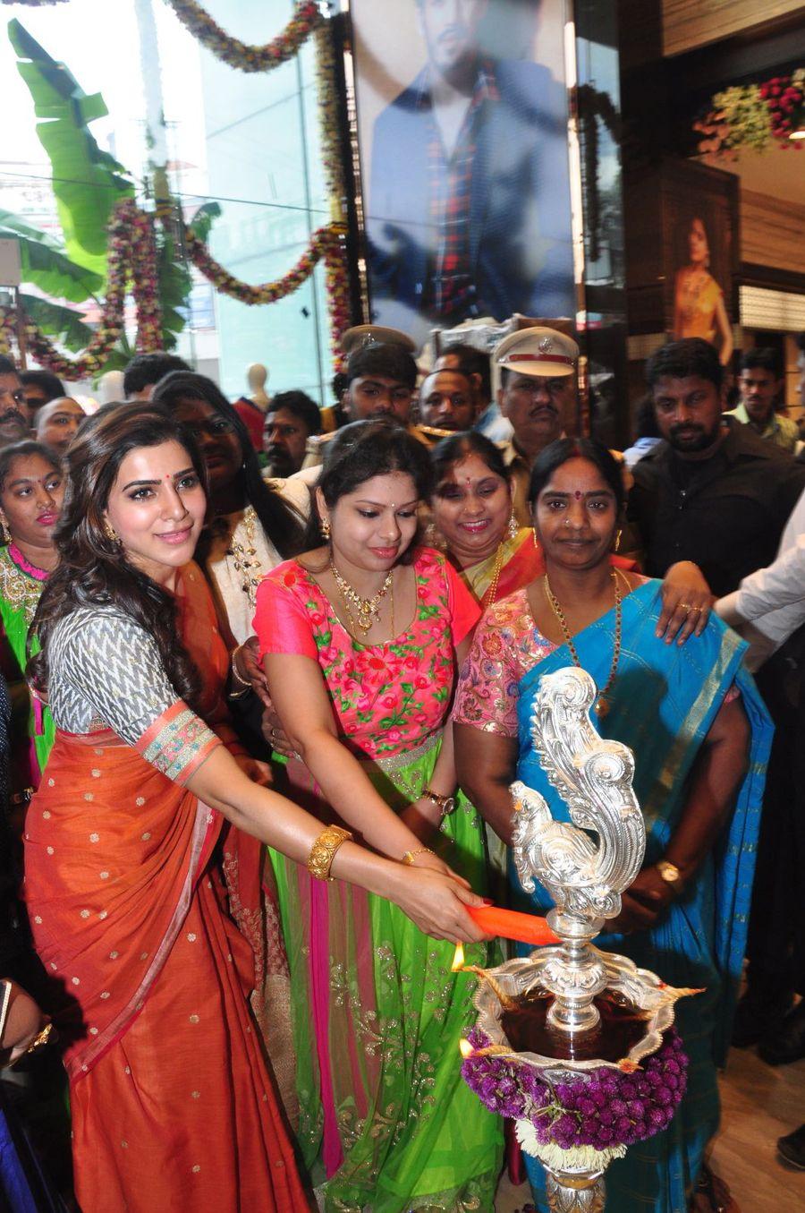 Samantha & Akhil Launch South India Shoping Mall Photos