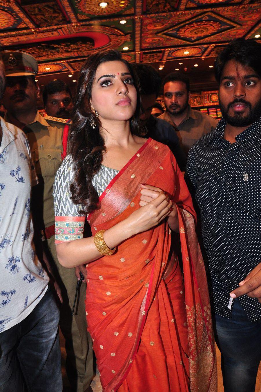 Samantha & Akhil Launch South India Shoping Mall Photos