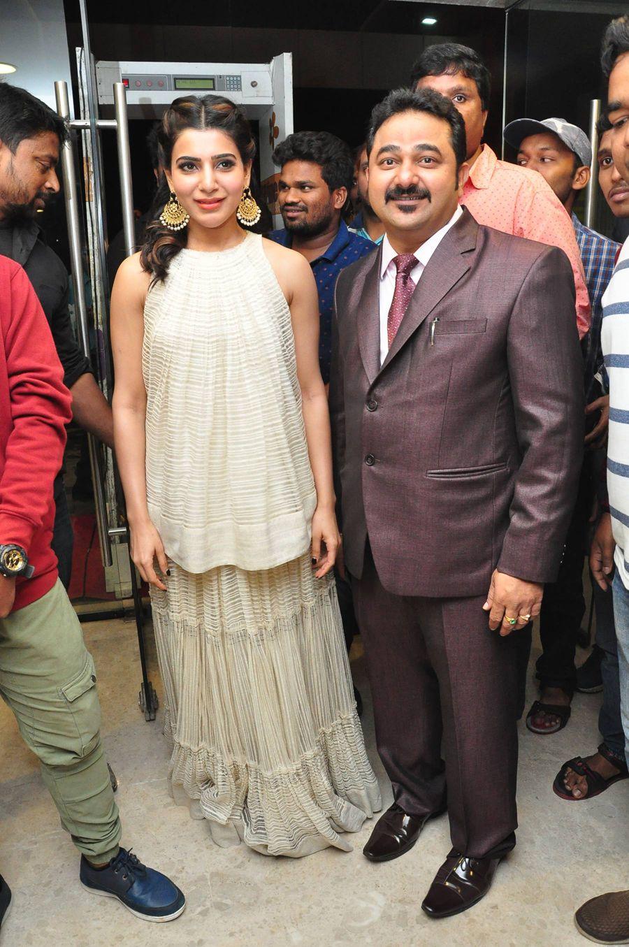 Samantha Launch Peram Mega Ventures Broucher Photos