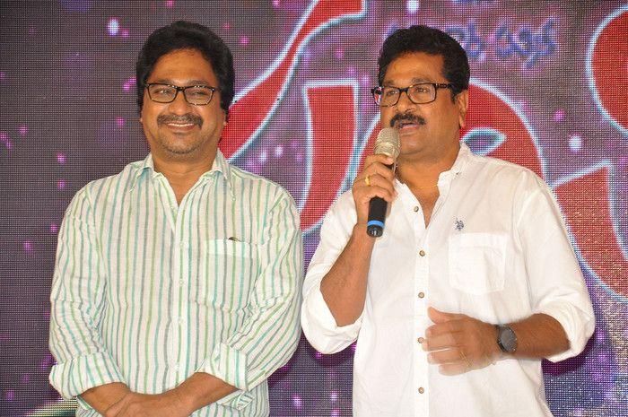 Santosham 15th Anniversary Film Awards Photos
