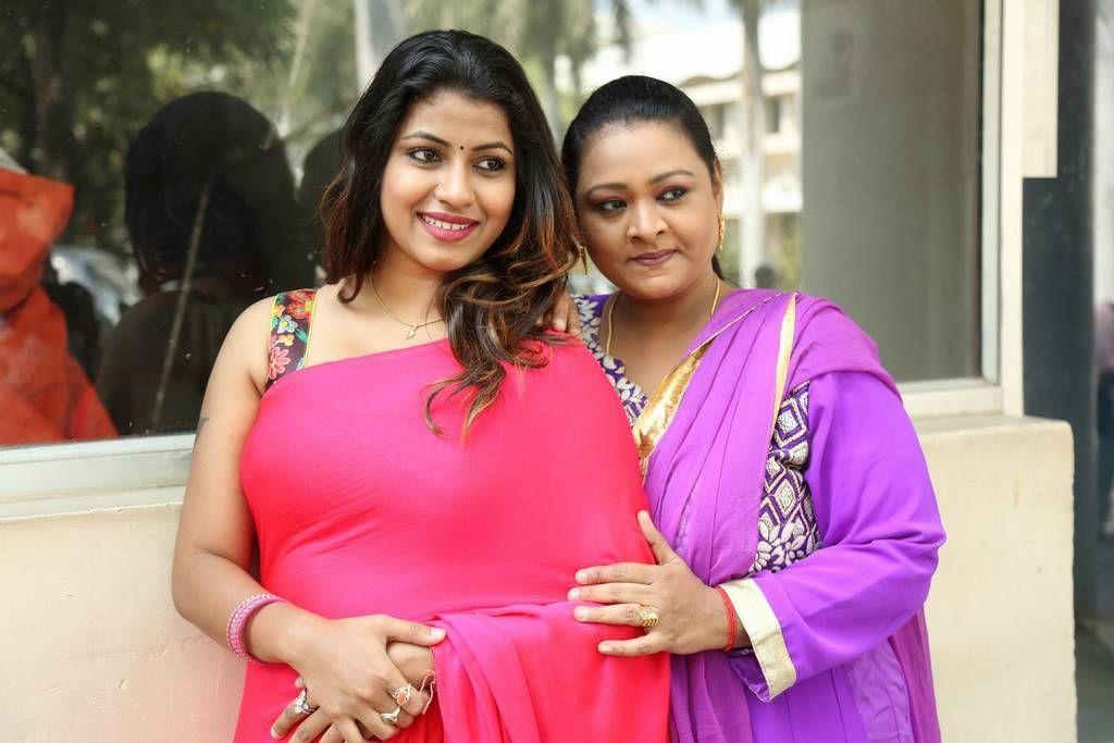 Seelavathi Movie Trailer Launch Stills