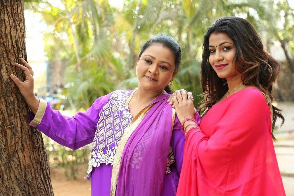 Seelavathi Movie Trailer Launch Stills