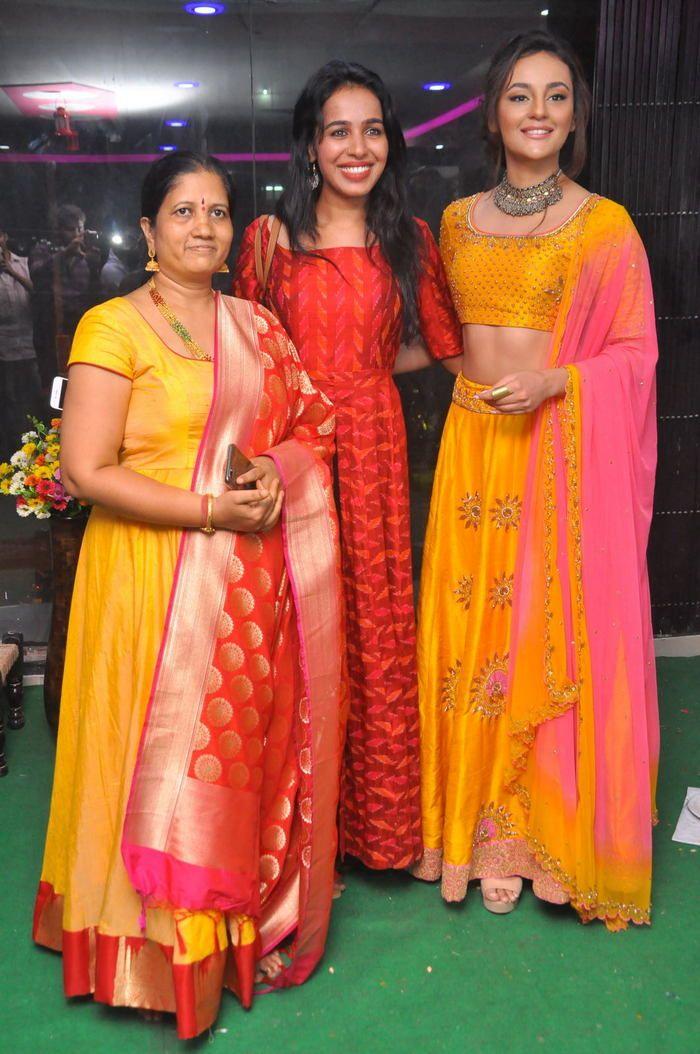 Seerat Kapoor at Akruthi Desiner Studio Launch Photos