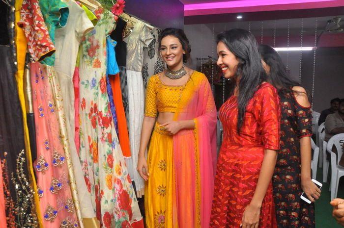 Seerat Kapoor at Akruthi Desiner Studio Launch Photos