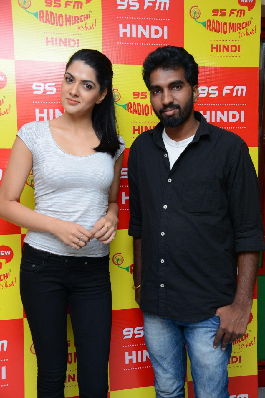 Selfie Raja Team Pics At Radio Mirchi