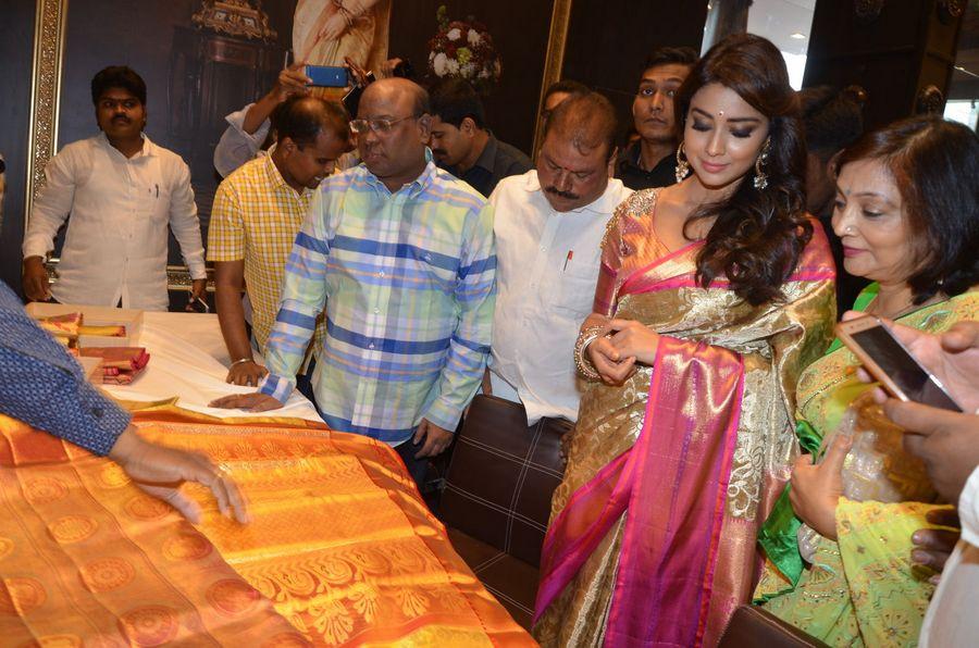 Shriya Saran Launches VRK Silks at Himayat Nagar