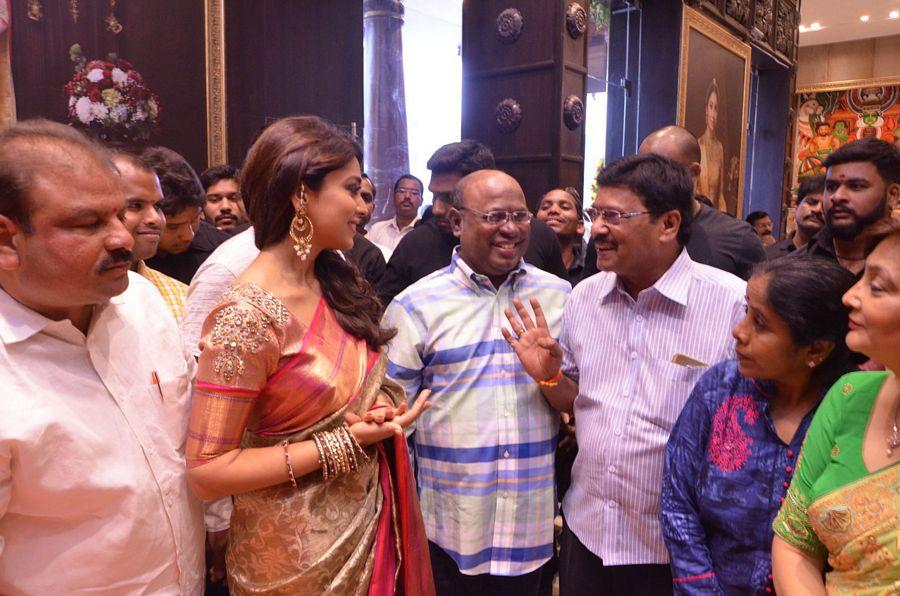 Shriya Saran Launches VRK Silks at Himayat Nagar