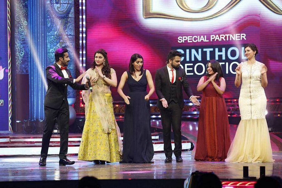 Stars At Zee TV Apsara Awards 2017 Photos