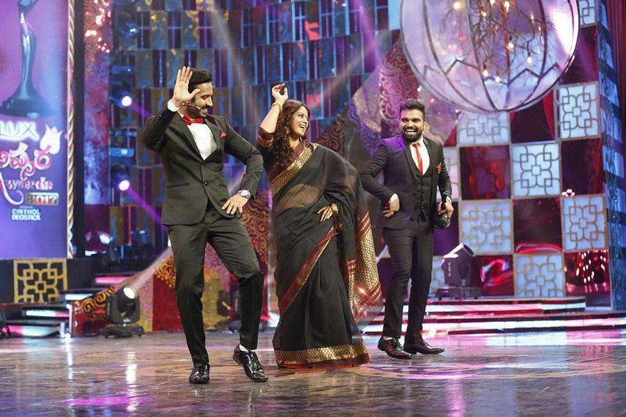 Stars At Zee TV Apsara Awards 2017 Photos