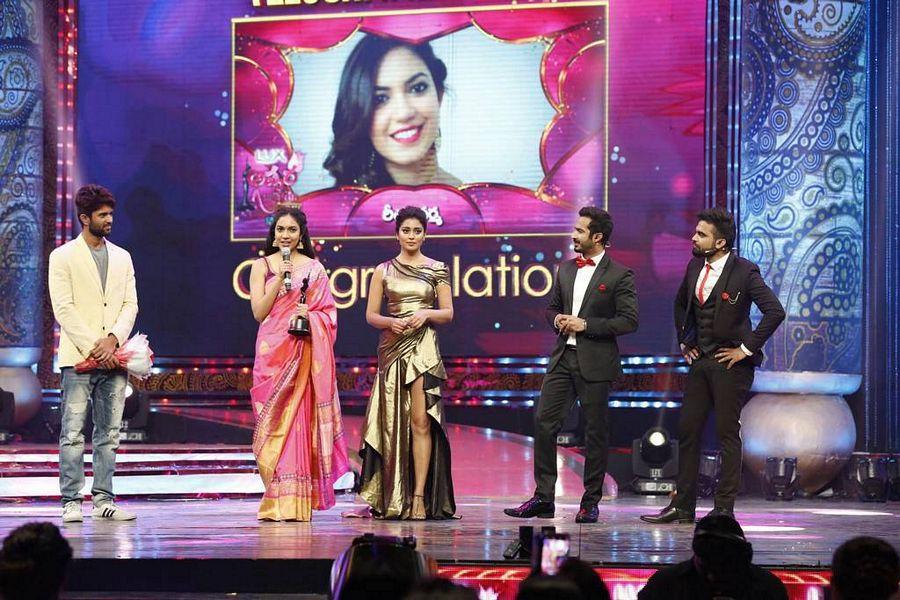 Stars At Zee TV Apsara Awards 2017 Photos