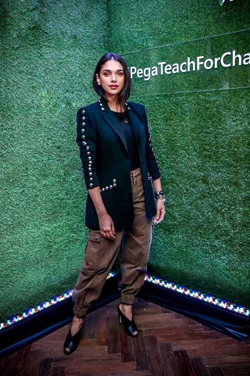 Stars at Teach for Change Event Photos