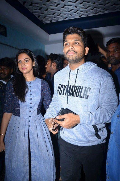 Stylish Star Allu Arjun & Pooja Hegde at DJ Special Screening Photos