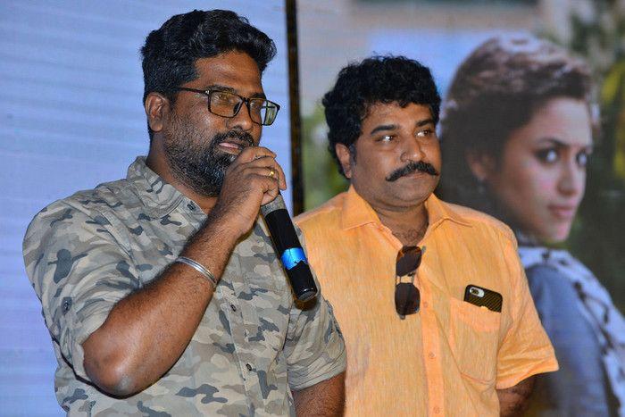 Stylish Star Allu Arjun at Vijetha Success Meet Photos