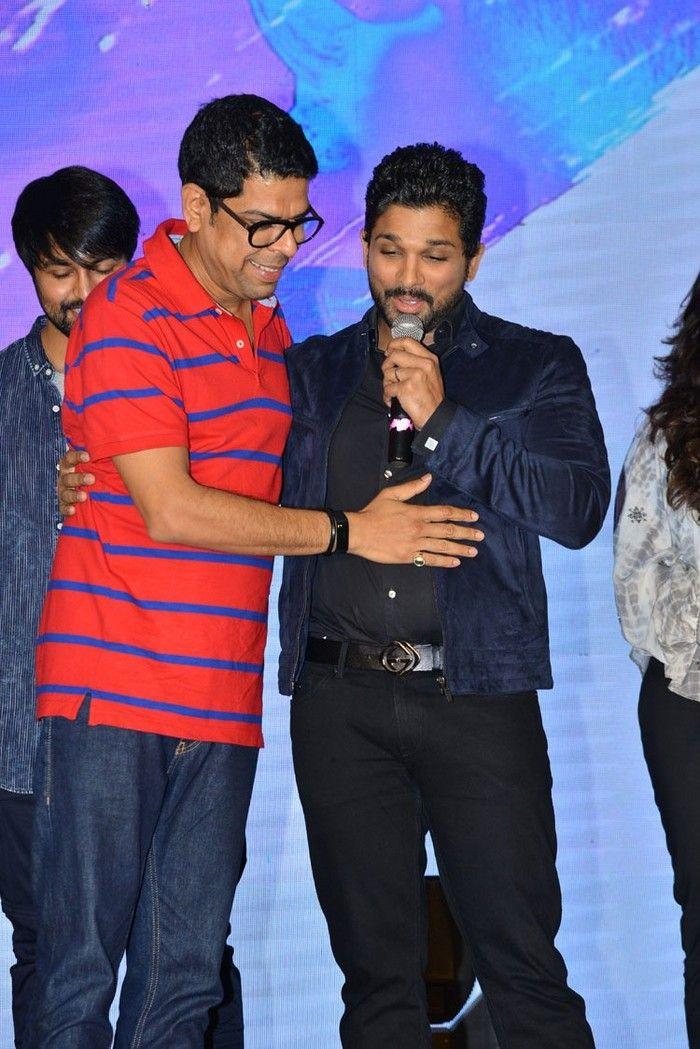 Stylish Star Allu Arjun at Vijetha Success Meet Photos