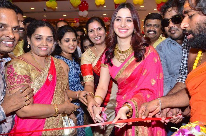 Tamannaah Launches JOH RIVAAJ Collections At Chennai Shoping