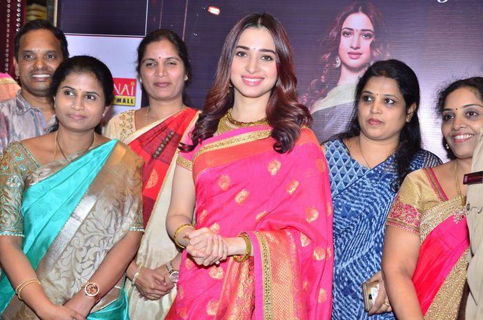 Tamannaah Launches JOH RIVAAJ Collections At Chennai Shoping