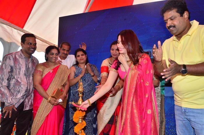 Tamannaah Launches JOH RIVAAJ Collections At Chennai Shoping