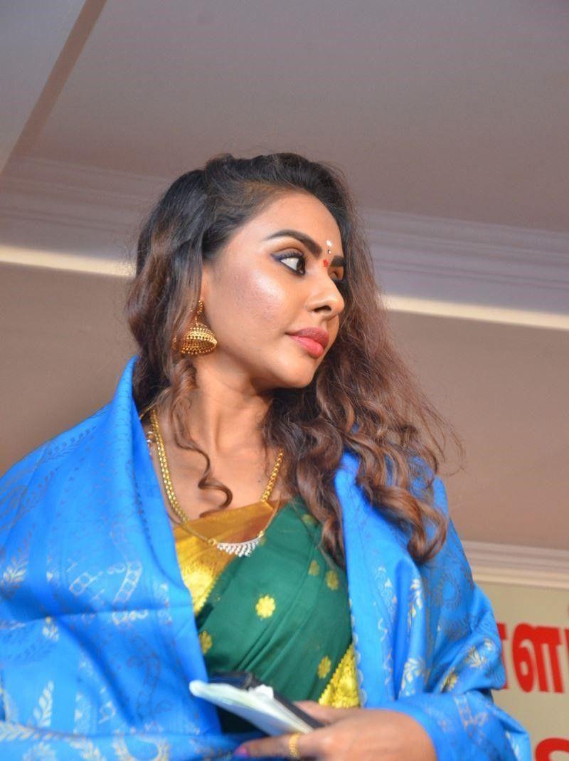 Telugu Actress Sri Reddy Press Meet Stills