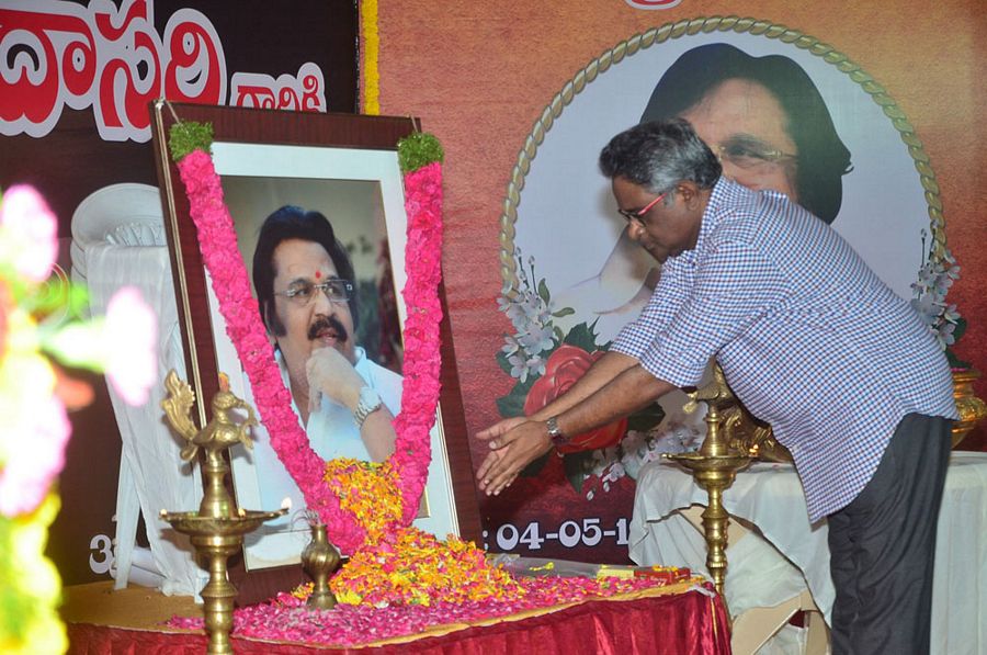 Telugu Film Industry Condolence to Dasari Photos