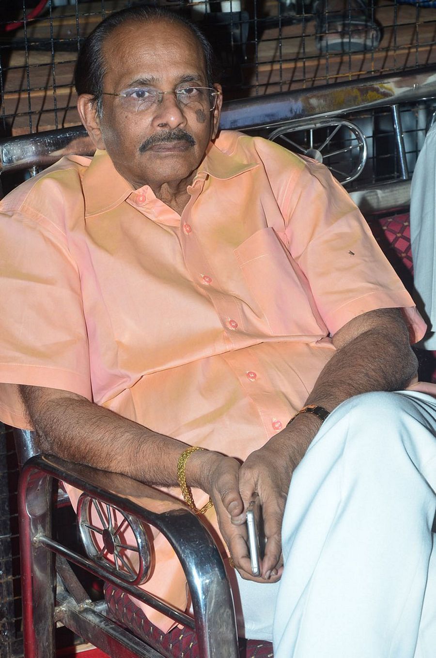 Telugu Film Industry Condolence to Dasari Photos