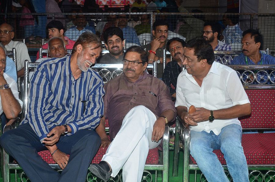 Telugu Film Industry Condolence to Dasari Photos