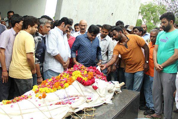 Telugu actor Bharath Raju's funeral Photos